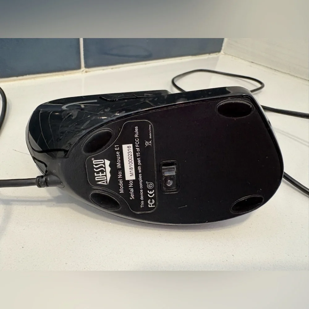 Black Ergonomic Vertical Mouse
